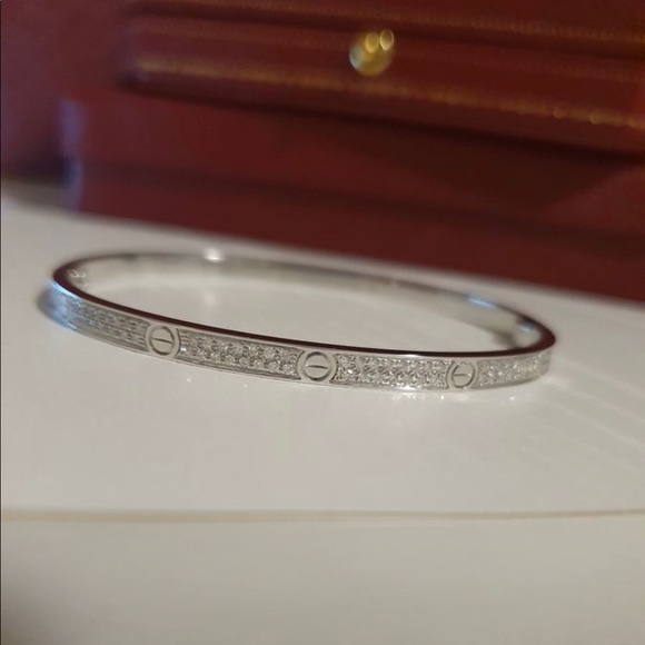 Cartier diamond paved love bracelet - Picture 3 of 5